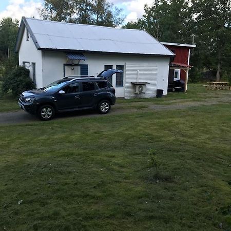 Vacker Hus I Naturen Fröseke Exterior foto